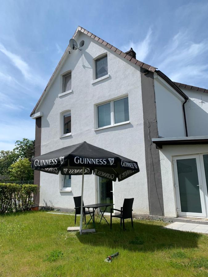 W1 - Kontaktloser 24H Check In, W-Lan, Netflix, Parkplatz, Kueche, Boxspring-Bett Bückeburg Buitenkant foto