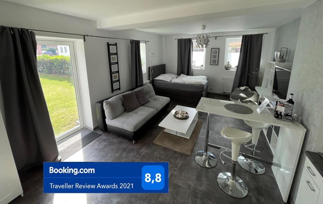 W1 - Kontaktloser 24H Check In, W-Lan, Netflix, Parkplatz, Kueche, Boxspring-Bett Bückeburg Buitenkant foto